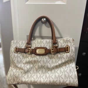 Barley used MICHAEL KORS white leather chain